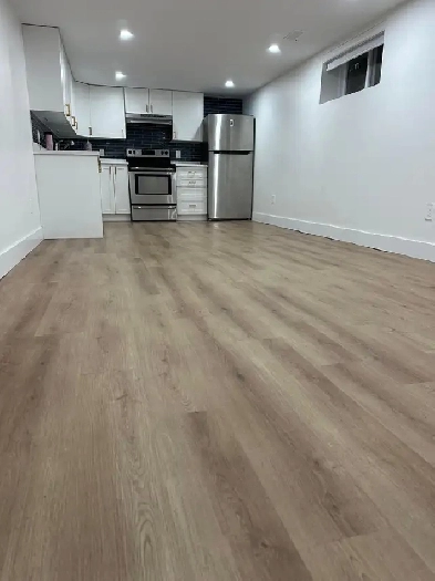 Rental Apartment near Fairview Mall Image# 1