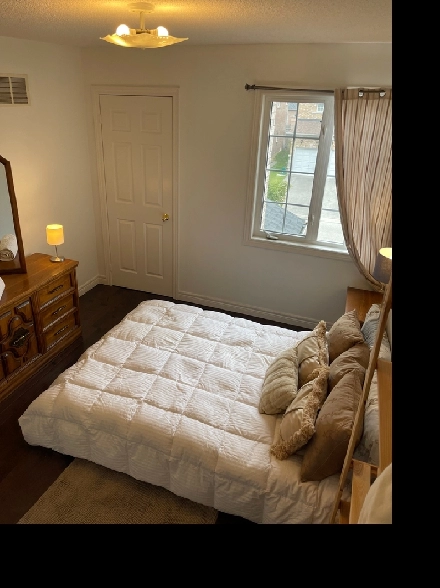 Beautiful Room For Rent In Milton For Female Image# 1