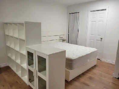 Above floor complete separate unit for rent Image# 1