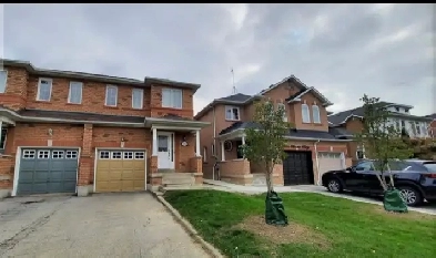 Bright Spacious House for rent Mississauga Rd & Derry Image# 1