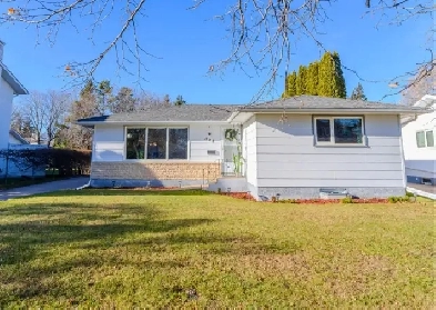 House for sale in Charleswood Image# 1