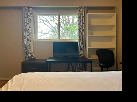 $1188 Best deal! very bright one bedroom unit on 2nd floor Image# 1