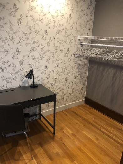 Large student room - 675/month all inclusive Image# 1