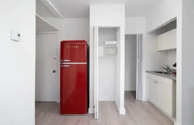 Studio - Downtown- 4 month minimum Image# 1