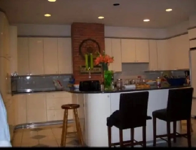 3‑Bedroom Gem • 2,000 sq ft • Shared Accommodations • 1100. Image# 1