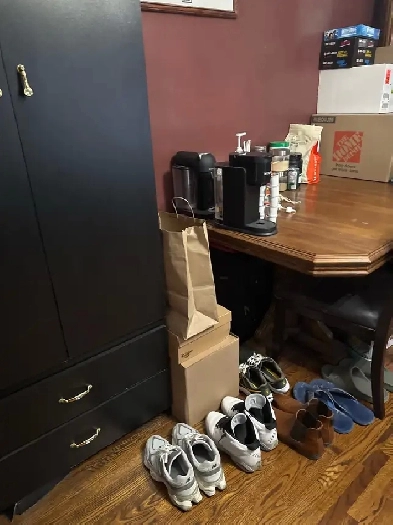 Furnished room for rent Image# 1