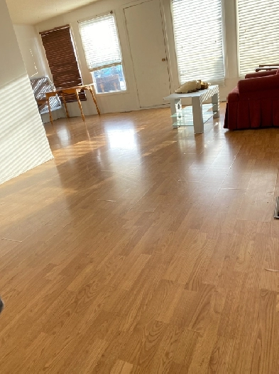 Utilities & WiFi Included/ Balcony/5 min walk to Franklin Ctrain Image# 1