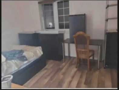 room for rent Image# 1