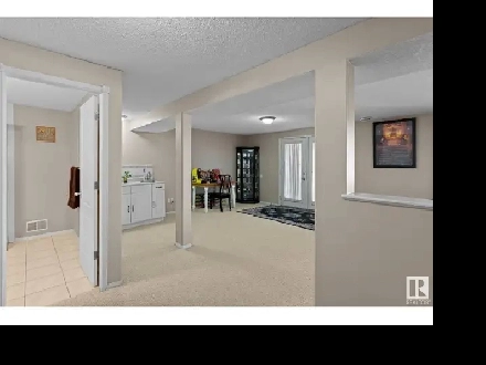 Beautiful Walkout Basement Suite for Rent Image# 1