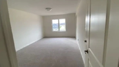 Townhouse for Rent near Wanless & Creditview Image# 1