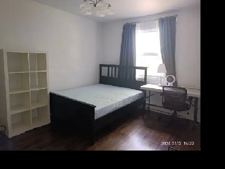 Big room for rent, Close metro Monk , All included. Female only Image# 1
