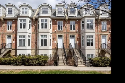 25-132 Two-level condo in the North End Image# 1