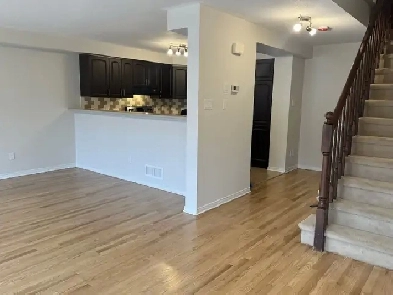 2 Bedroom Townhouse for RENT  AVAILABLE IMMEDIATLEY Image# 1