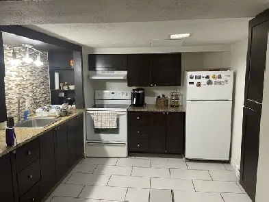 Logement 2 chambres à louer - Electros inclus Image# 1