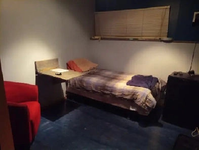 Contractor/Commuter:Downtown $ 540/Month-Call 587-919-6300 Image# 2