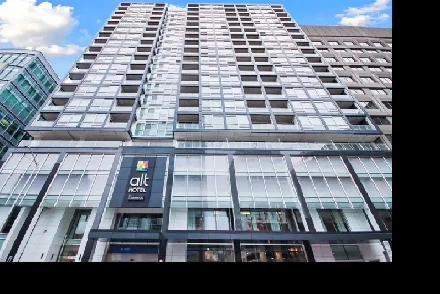 Jan 1 - Fully Furnished All-Inclusive 1 Bed 1 Den Luxury Condo Image# 4