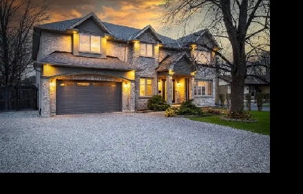 Ancaster 6 Bedroom Residence Image# 1