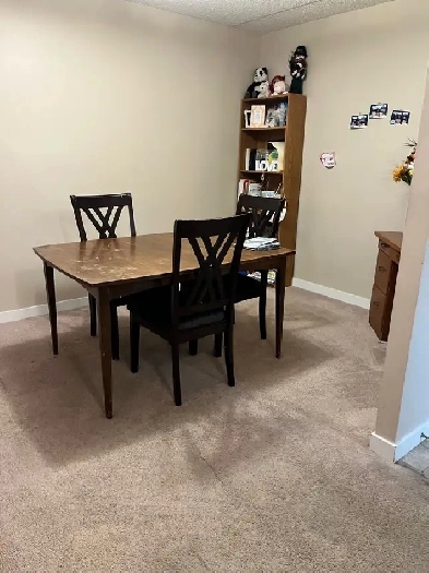 2 bedroom 1 bathroom at 200 Adsum drive Image# 2