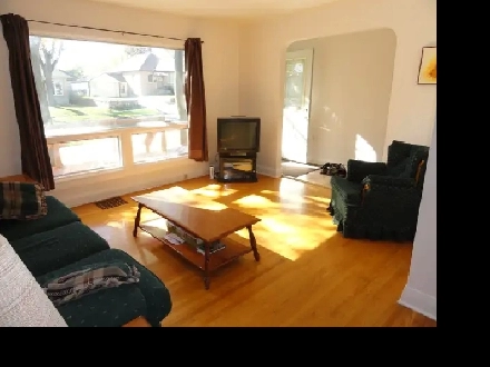 STUDENT ROOMS for RENT ALL INCLUSIVE...from $650 Image# 4