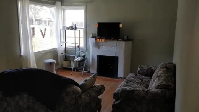 Large 2 BR 1 block to Belgravia LRT, near University Hospital Image# 1