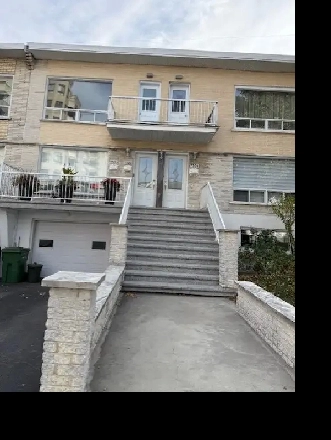 GRAND 3 1/2 A LOUER A ST.  LEONARD Image# 1