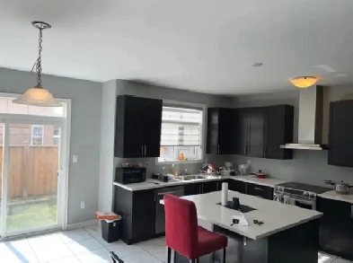 FEMALE ONLY PRIVATE BEDROOM UPSTAIRS FOR RENT DEC 01 Image# 1