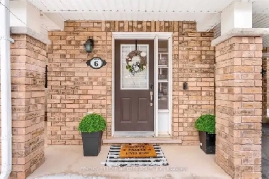 For Lease: Modern 3-Bedroom Townhouse in Milton – $3,000/Month Image# 1