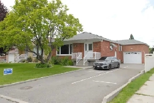 2 Bedroom  Jacuzzi Basement Apartment/Private/Sheppard W. Subway Image# 1