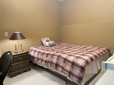 Room Available Now! - Female Roommate Wanted in SW Shawnessy Image# 1