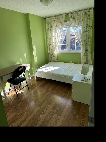 ROOM FOR RENT Image# 1