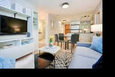 High Park Condo Beautiful 2 Bedroom   2 Bathroom Image# 1