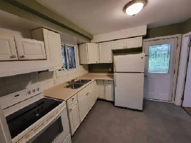 2bdrms for rent Midland West end Image# 1