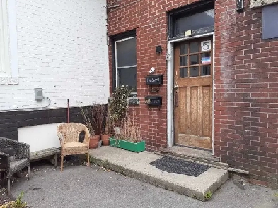 ONE BEDROOM AVAILABLE Image# 1