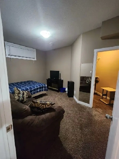 Room for rent. Lloydminster Image# 5