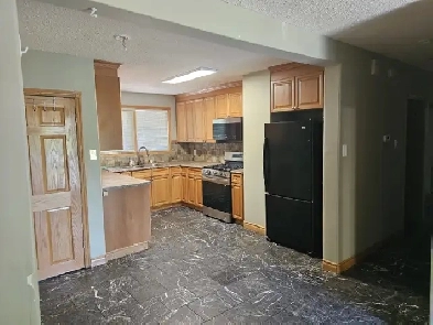 Haultain, close to all amenities, 3 bdrm, separate heat control Image# 1