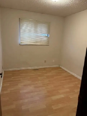 House for Rent-Main floor Image# 1