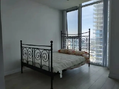 Master bedroom for rent - Vaughan - VMC - Hwy7 Image# 1