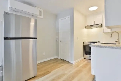 Two Bedrooms Apartment, walk to Subway Image# 1