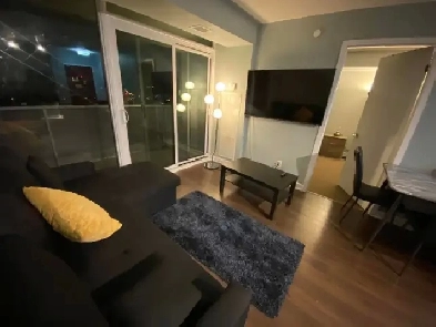 MASTER BEDROOM IN A CONDO - YORKDALE SUBWAY STATION Image# 1