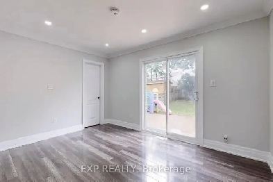 Bright spacious 3 bed 2 bath. 1 January onwardshouse Image# 2