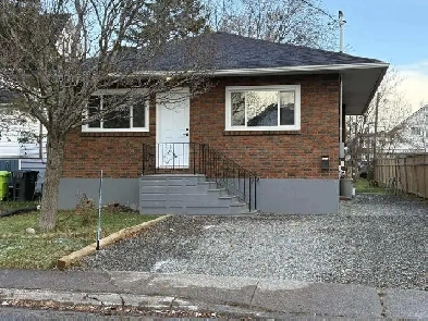 3 Beds 1 Bath Apartment Image# 4