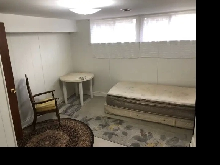 ROOM BASEMENT-50m TO PLAZA STEELES AND BATHURST NEAF BUS/GROCERY Image# 1