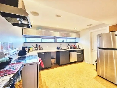 3 Bedroom Apartment/ For rent/ in Ottawa/Near Image# 1