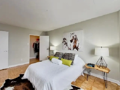 Apartment rentals at 2150 Bromsgrove Road, Mississauga Ontario Image# 1