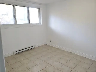 4 ½ rénové, face au Jardin Botanique - Rosemont Image# 1