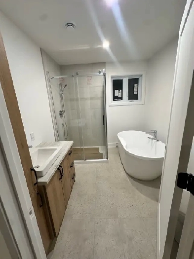 4 1/2 NEUF À LOUER Image# 5