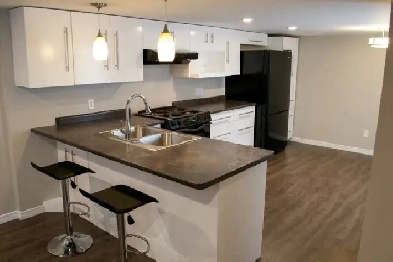 $2425 – 1000sqft 1-Bed Legal Walkout ALL INCL   EV Charger Jan1 Image# 1