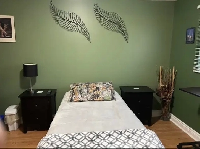 Room Available Immediately 5 Mins To Darlington OPG Plant Image# 1