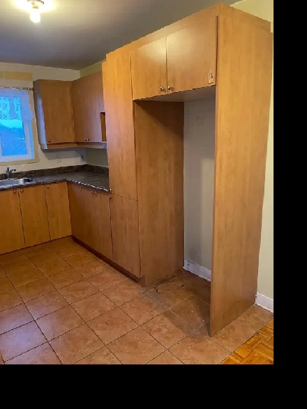 4 1/2 Moderne $1450 Image# 1