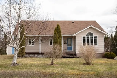 GLOVERTOWN BUNGALOW/20x20 WIRED GARAGE/ATV TRAIL FROM YARD! Image# 9